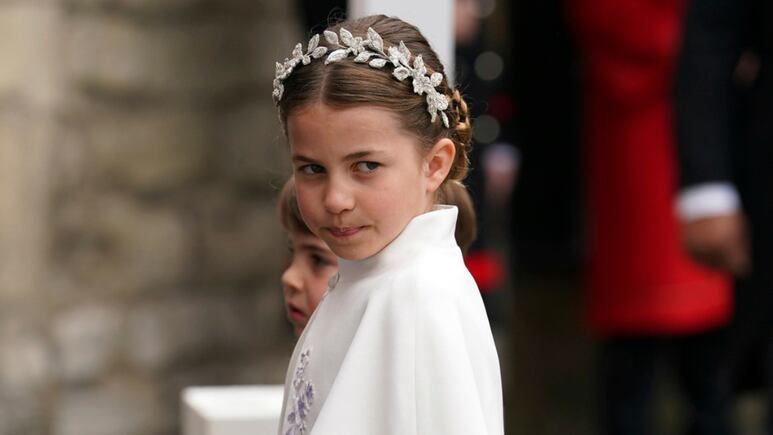 La princesa Charlotte encabeza la lista de los royals ingleses más ricos, superando a sus hermanos y primos