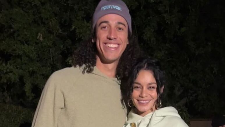 Vanessa Hudgens se prepara para llegar hasta el altar con Cole Tucker