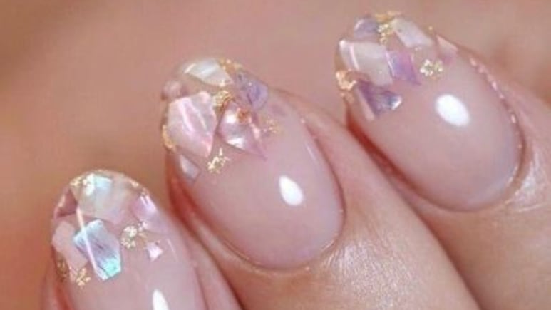 Uñas acrílicas: 3 diseños japoneses para lucir delicada y elegante