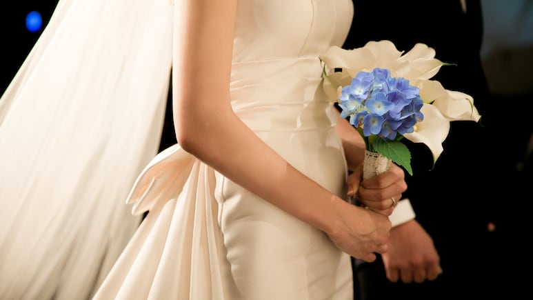 por-que-llevar-algo-azul-boda-significado-origen