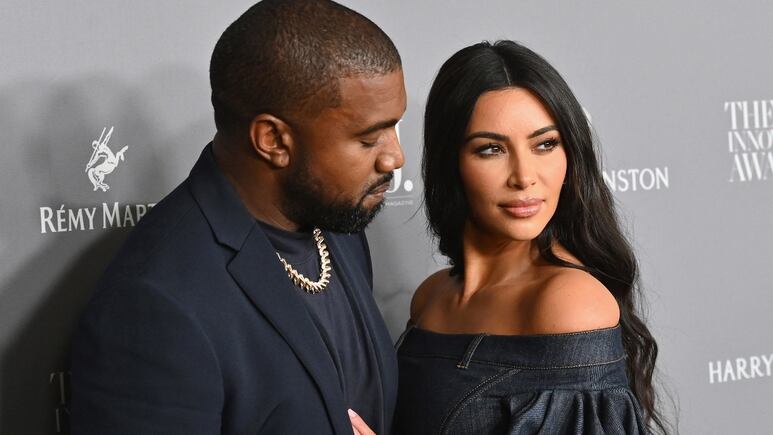 ¿Se acabó el amor? Kanye West estalla contra Kim Kardashian por comentario sobre sus hijos