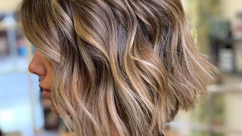 5 tintes platinados que sí se ven bien en morenas y que puedes usar en mechas balayage o babylights