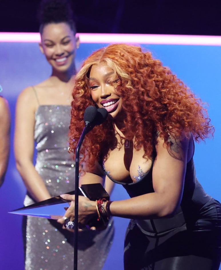 SZA AMAs