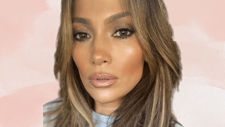 Jennifer Lopez revela su mejor secreto de belleza para eliminar las arrugas de la boca