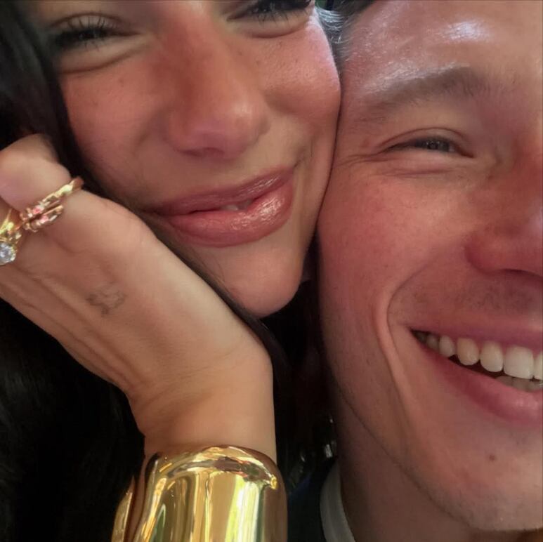 Anillo de compromiso de Dua Lipa