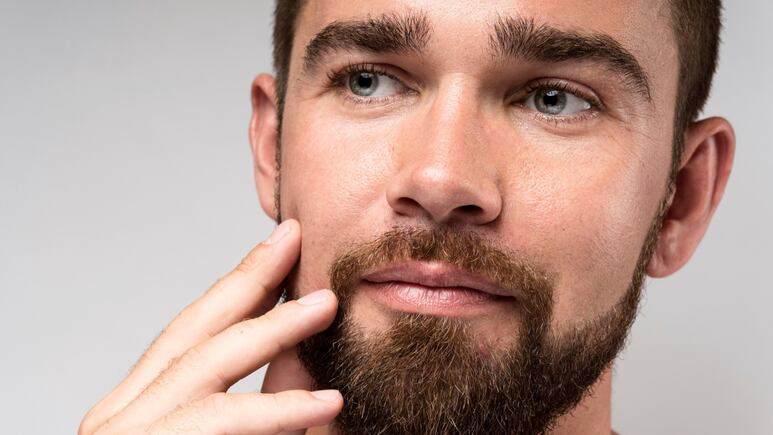 La vitamina más barata para ayudar a que crezca la barba en pocas semanas