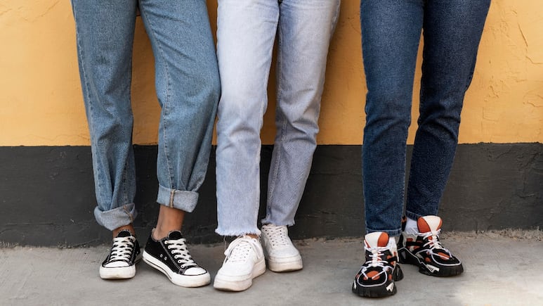 Denim Guide: Los mejores cortes para potenciar tu estilo este 2025