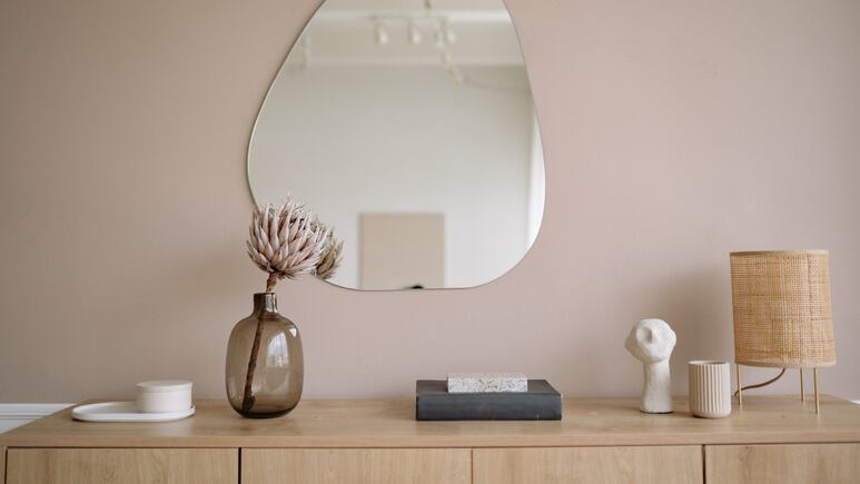 5 ideas para decorar tu habitación con espejos según tu estilo