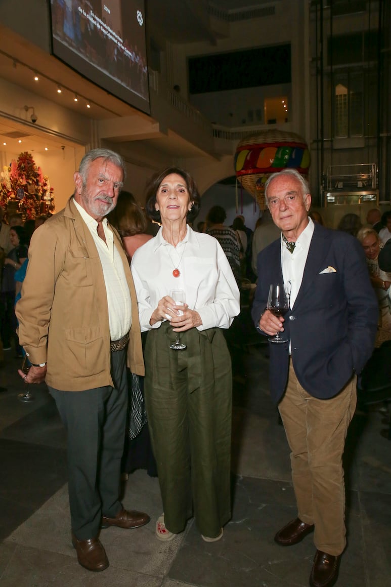 Rodrigo Rivero Lake, Margarita González y Alfonso de Bustos.