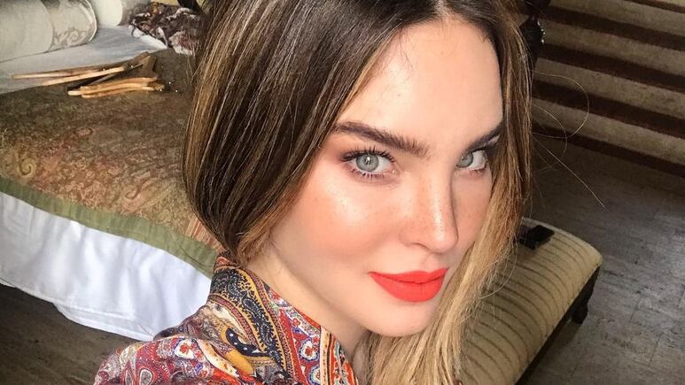 Belinda se transforma en una glamorosa muñeca Bratz: FOTO