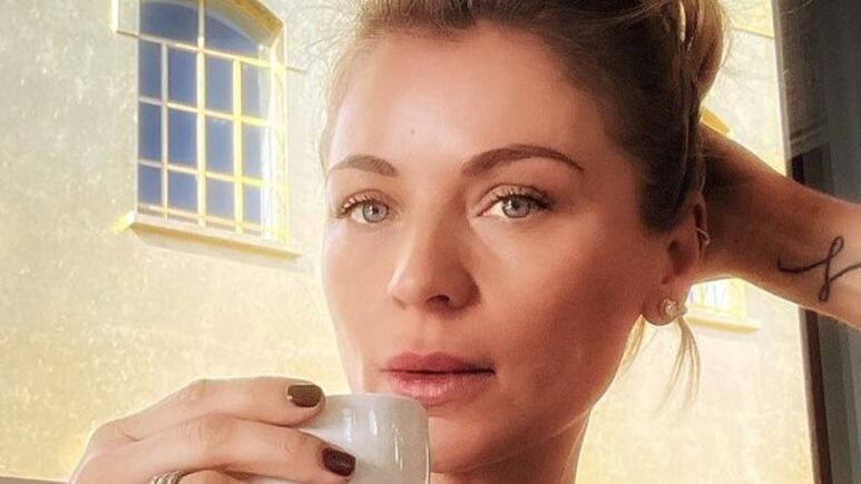 Ludwika Paleta comparte truco fácil para adelgazar la cara y rejuvenecer al instante