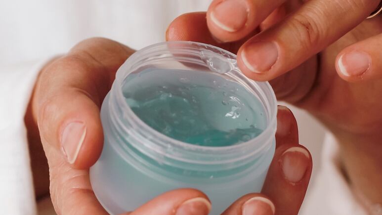 Mascarilla de colágeno casera para reparar el cabello maltratado, seco y con puntas abiertas