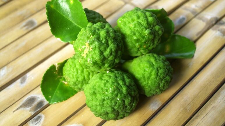 ¿Cómo usar el aceite de bergamota para que las pestañas crezcan más rápido?