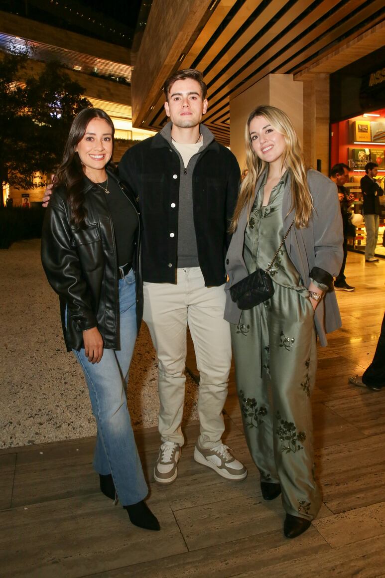 Pamela Baquedano, Jorge Obregón, Melissa Amarilla.